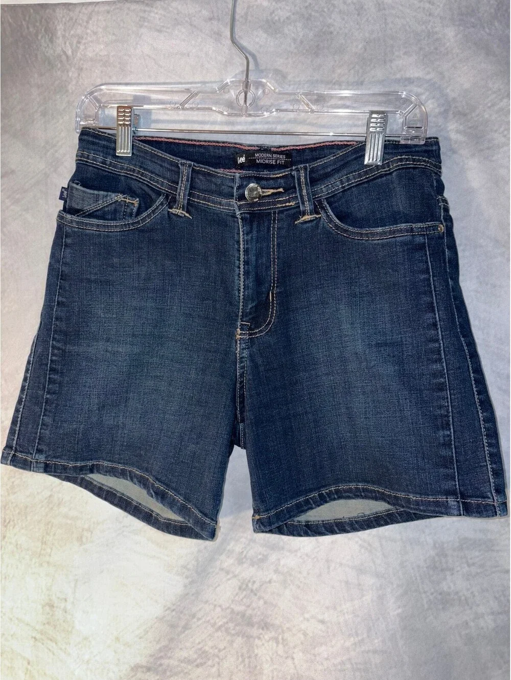 Lee Modern Series Mid Rise Denim Shorts Women's Size 6 Blue Stretch Jean Shorts